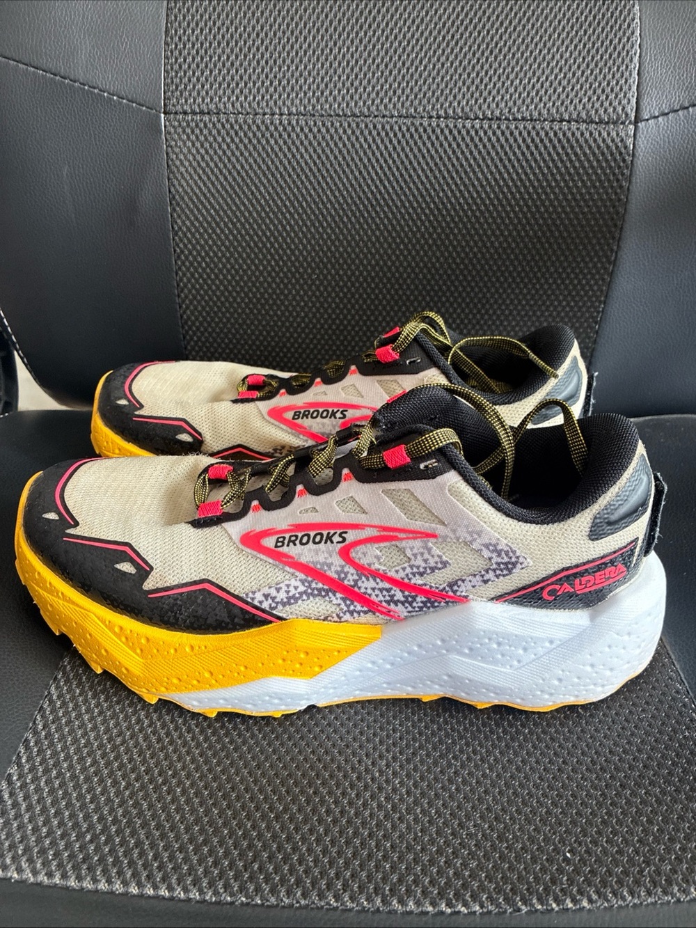 Brooks Men's Trail Shoes Beige with Yellow, Black & Pink Accents